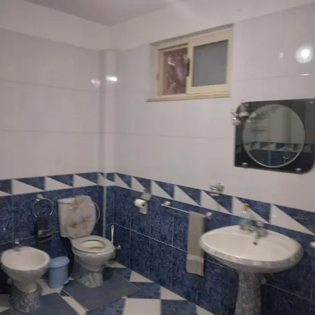 Villa Tahiri 4 Golem (Tirana)